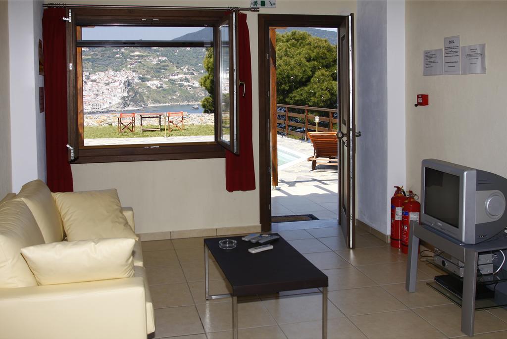Porto Skopelos Villas Exterior foto